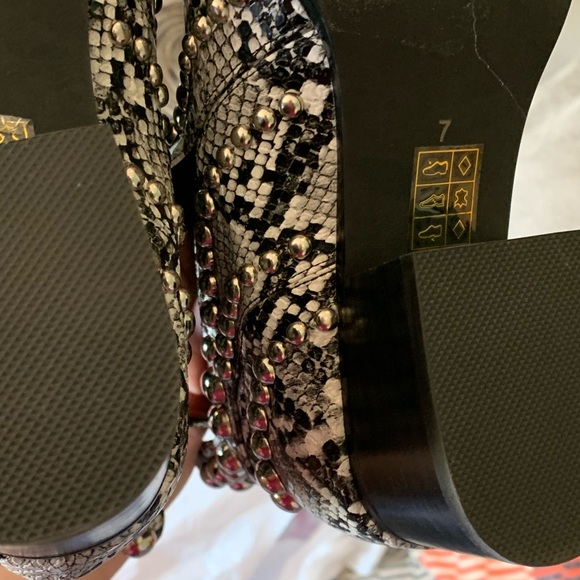 Jeffrey Campbell Rylance ST Studded Bootie - Picture 11 of 12